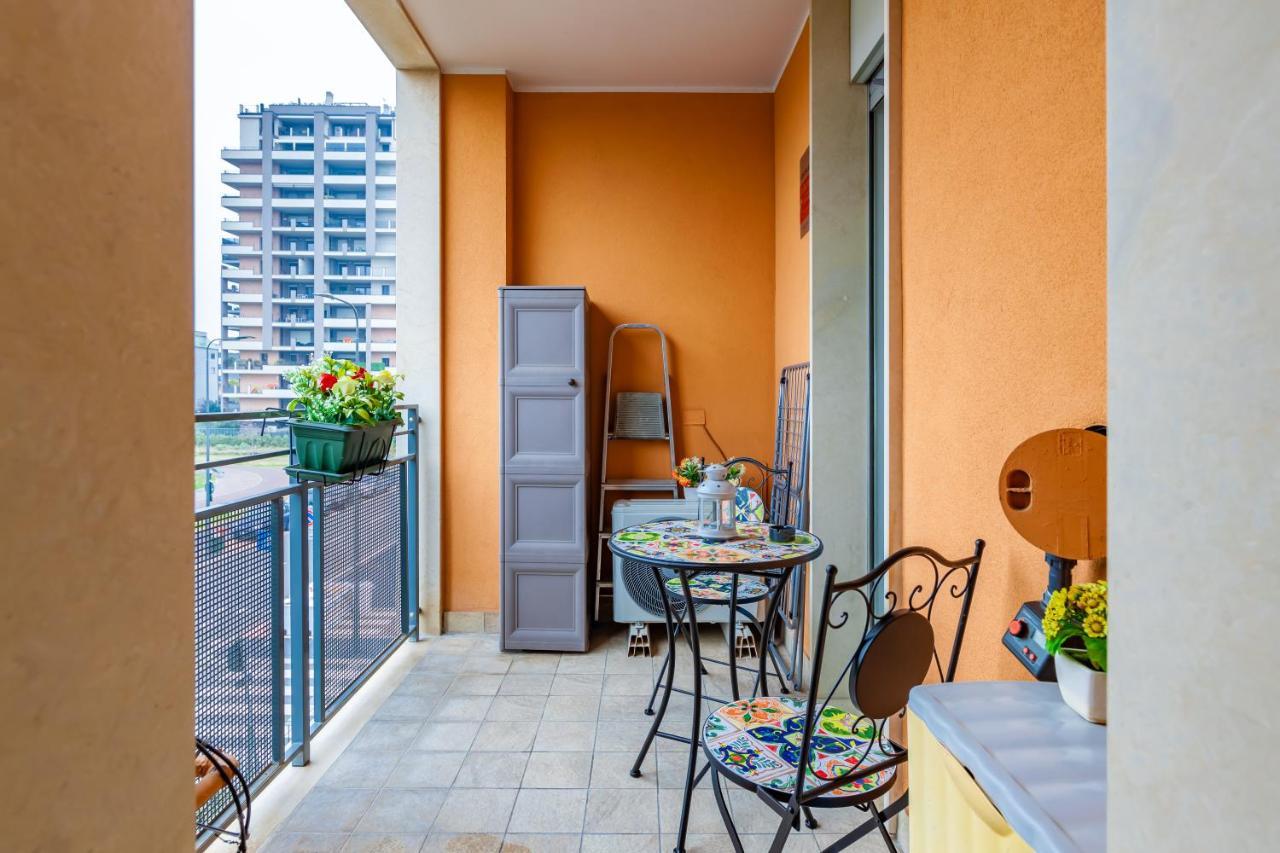 Milano Balcony Apt Apartman Kültér fotó